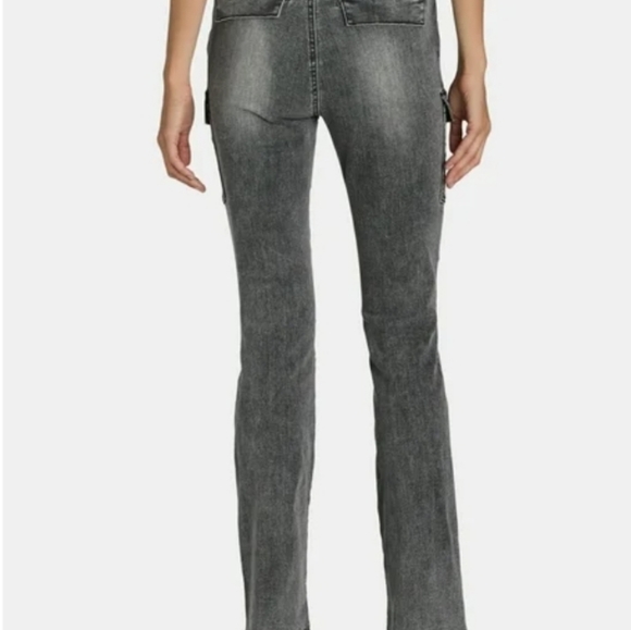Madden NYC Women's Cargo Jeans - Picture 8 of 8